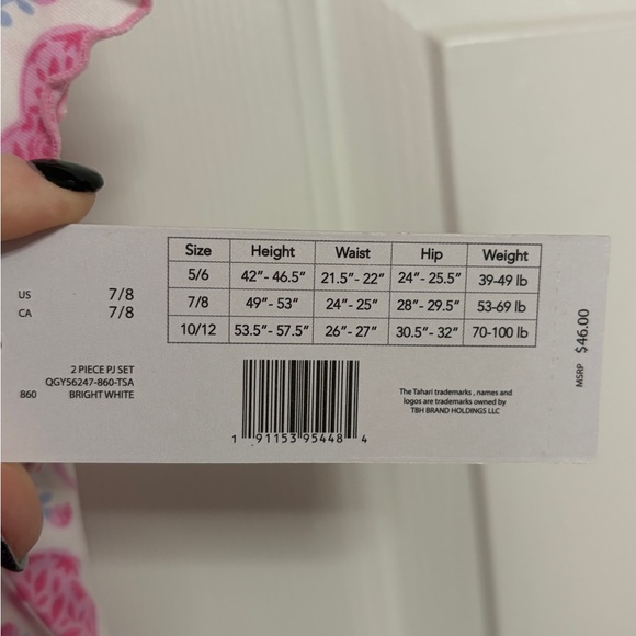 Tahari Girl Mama & Me Mommy & Me Valentine’s Day Heart Pajama Set - Picture 13 of 14